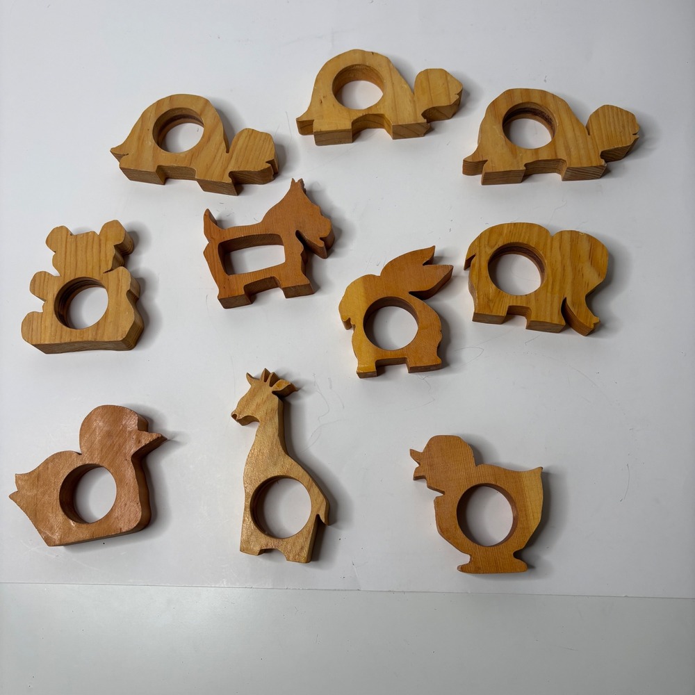 VTG Hand Carved Wood Animal Napkin Rings 10 Turtle Giraffe Scottie Farmhouse SEE